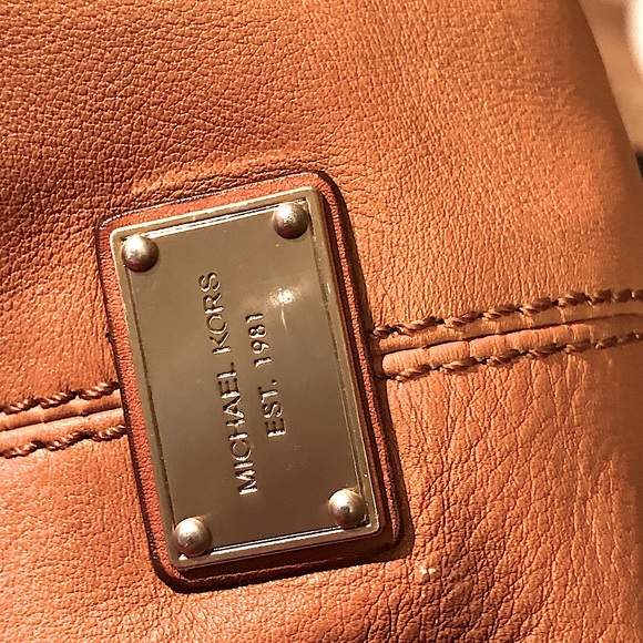 Michael Kors Astor Grommeted Laced Hobo - Picture 7 of 16